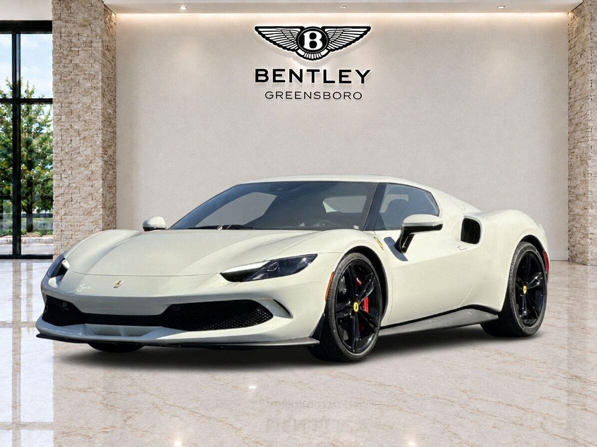 Used 2025 Bianco Cervino Ferrari  image 1