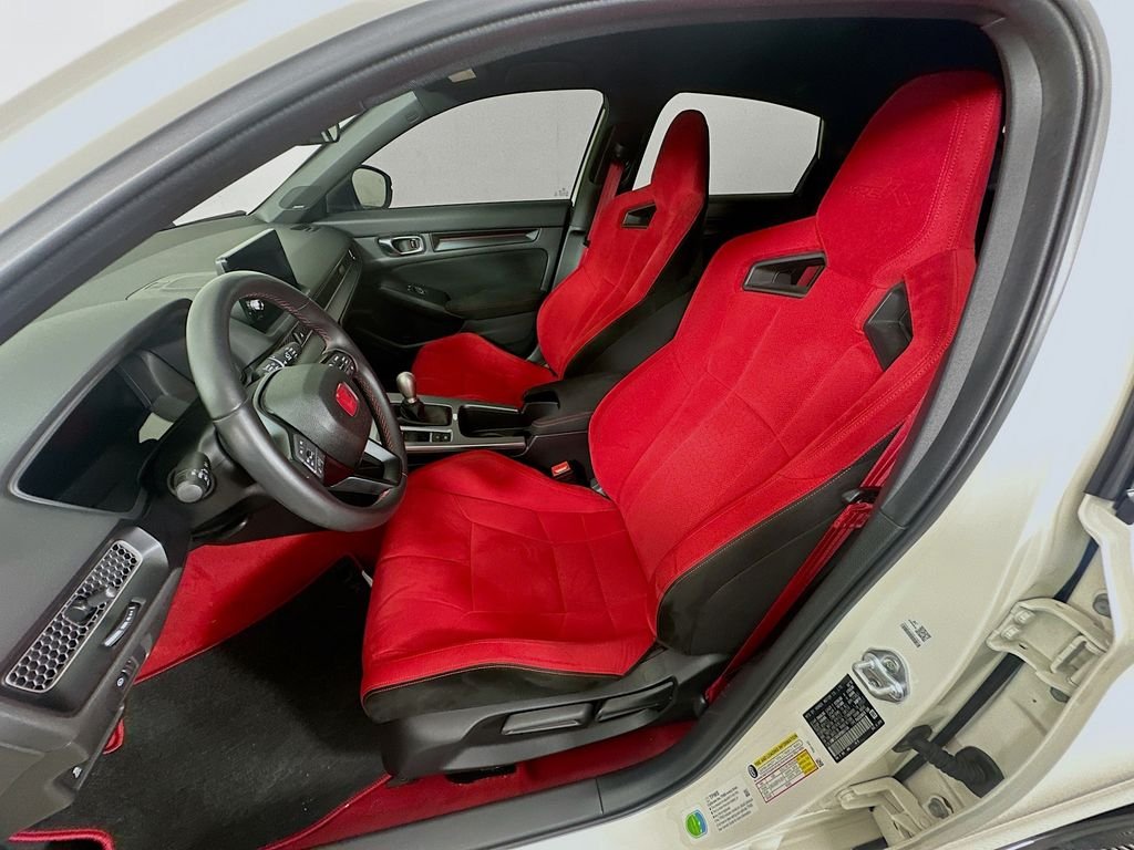 Used 2023 White Honda  image 19