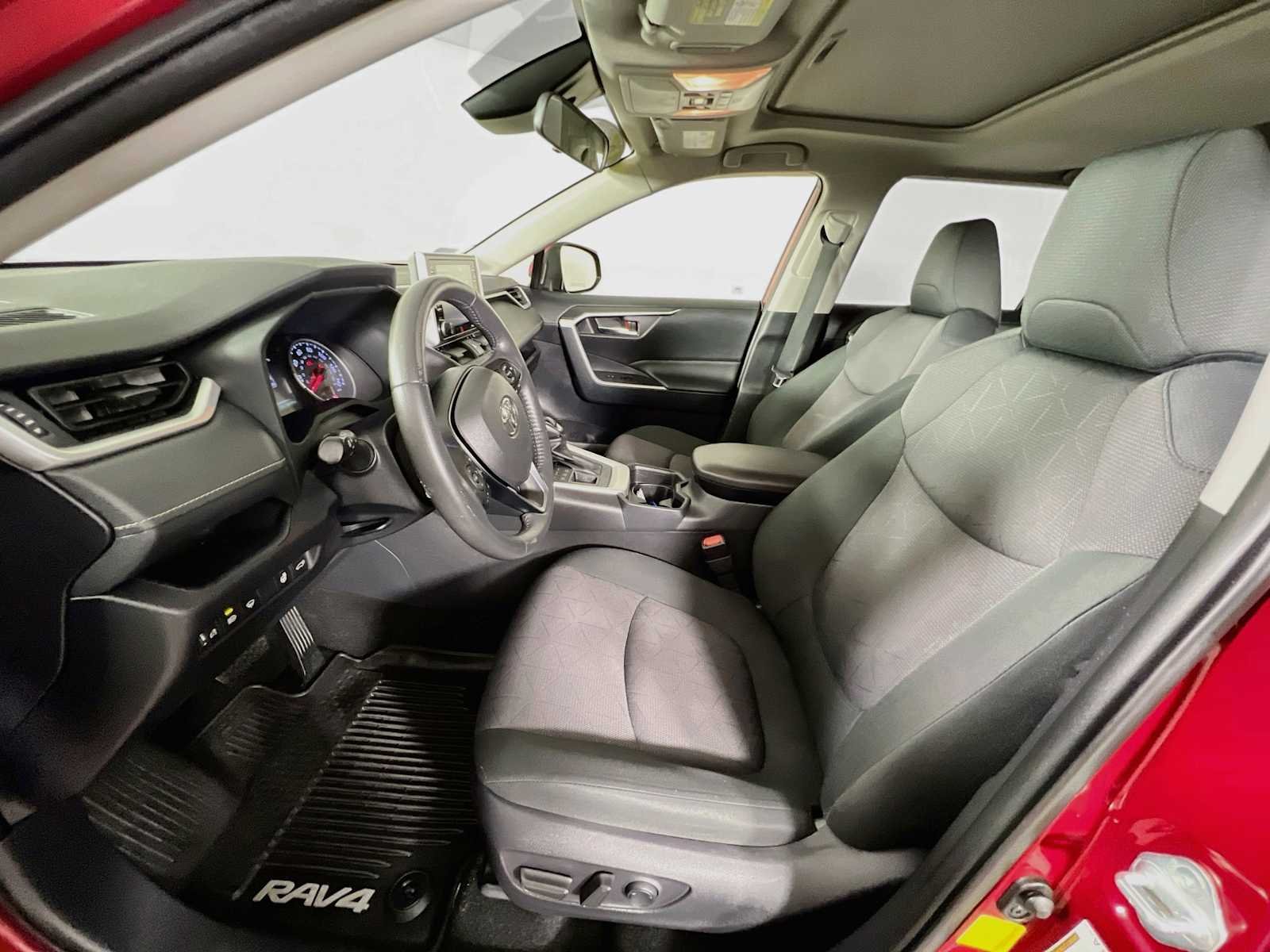 Used 2019 Ruby Flare Pearl Toyota XLE image 21