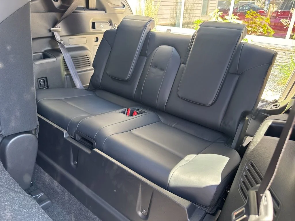 New 2026 Black Mitsubishi LE image 14