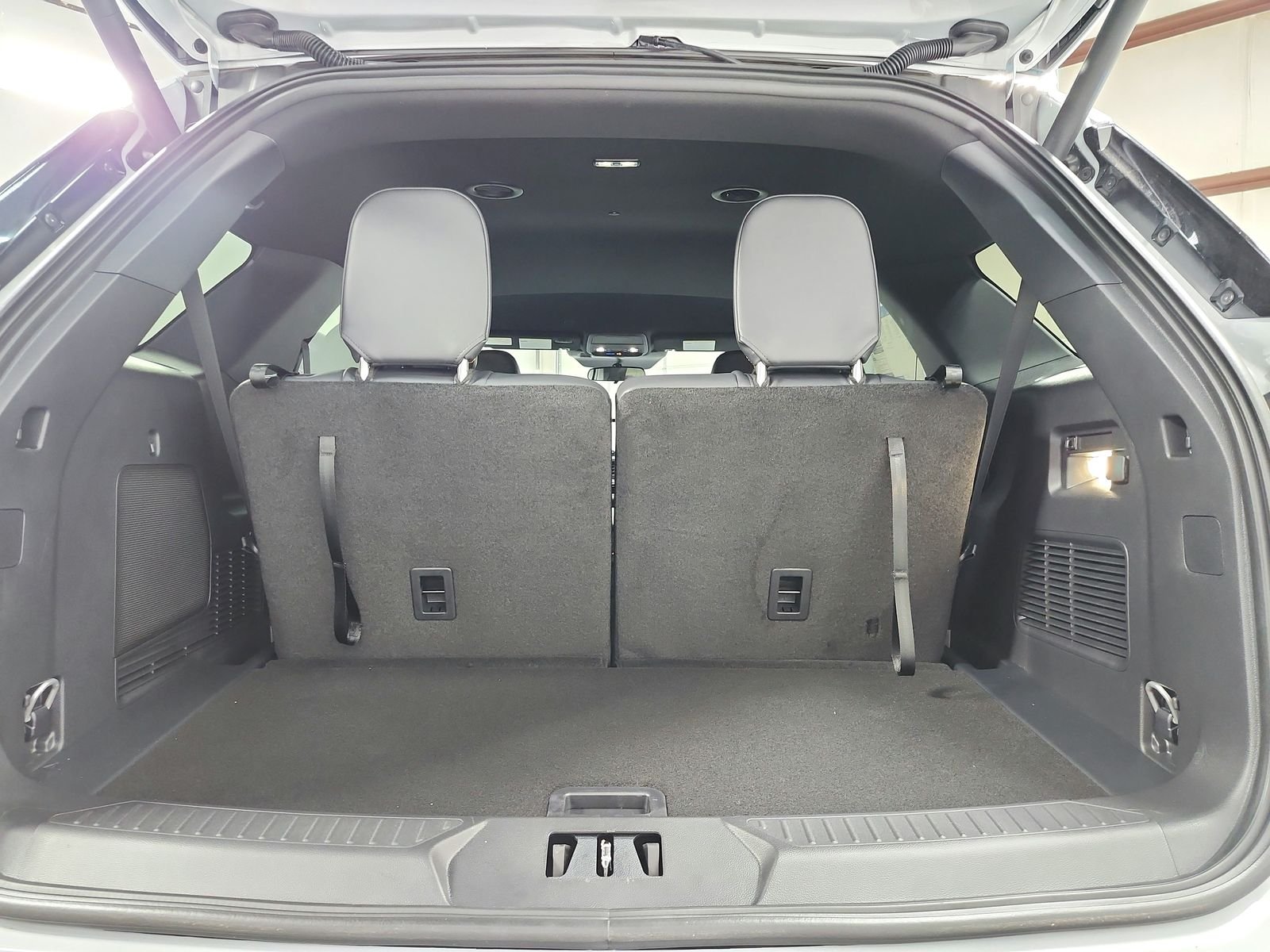 New 2026 Space White Metallic Ford Tremor® image 45