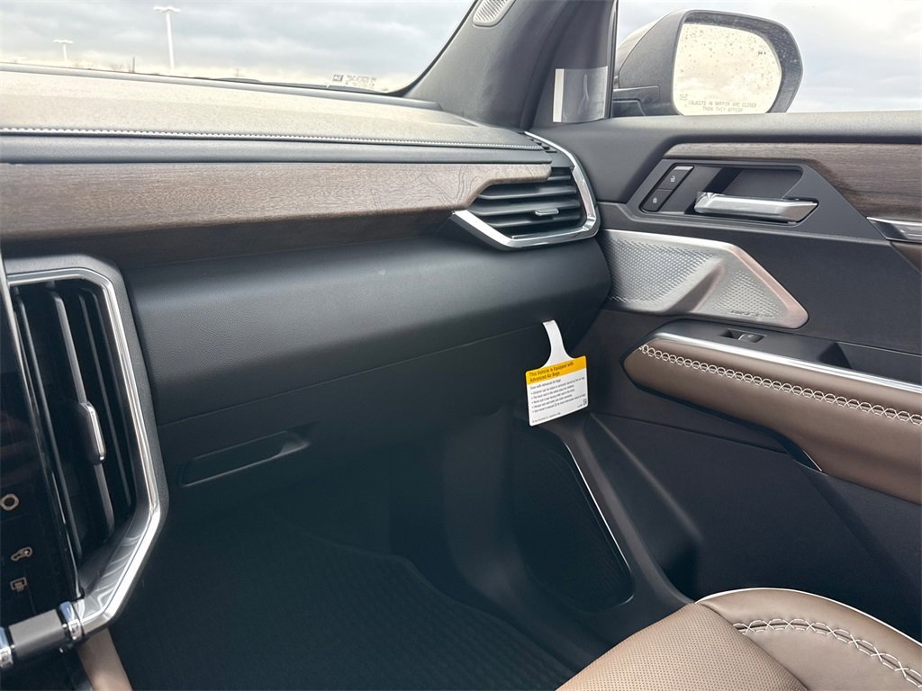 2026 GMC ACADIA - Image 26