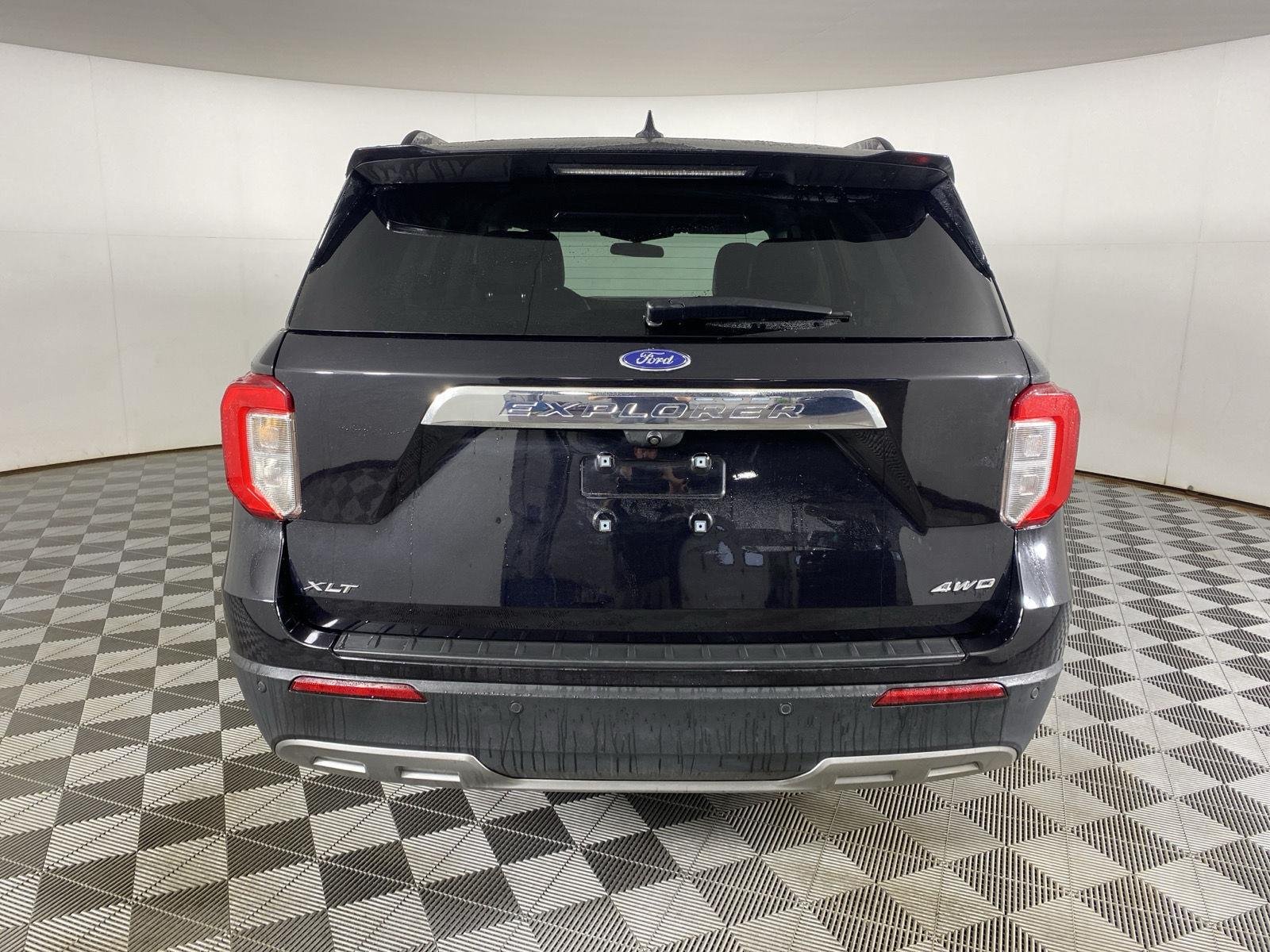 Used 2023 Agate Black Ford XLT image 9