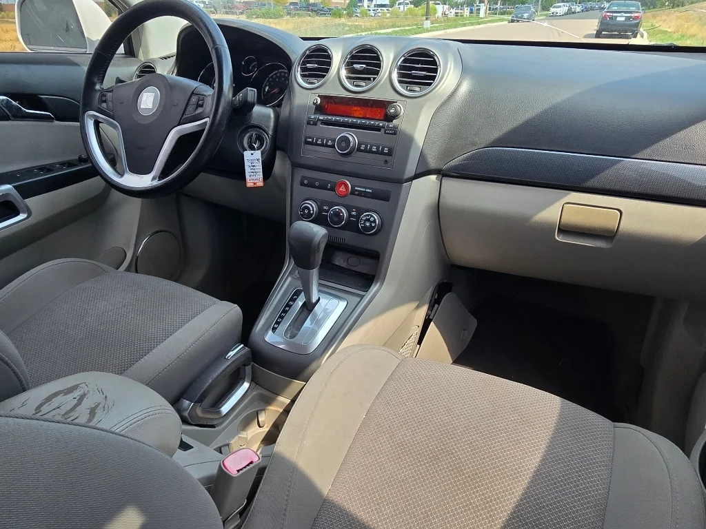 Used 2008 Polar White Saturn XR image 29