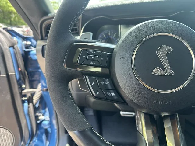 Used 2021 Blue Ford Shelby GT500 image 16