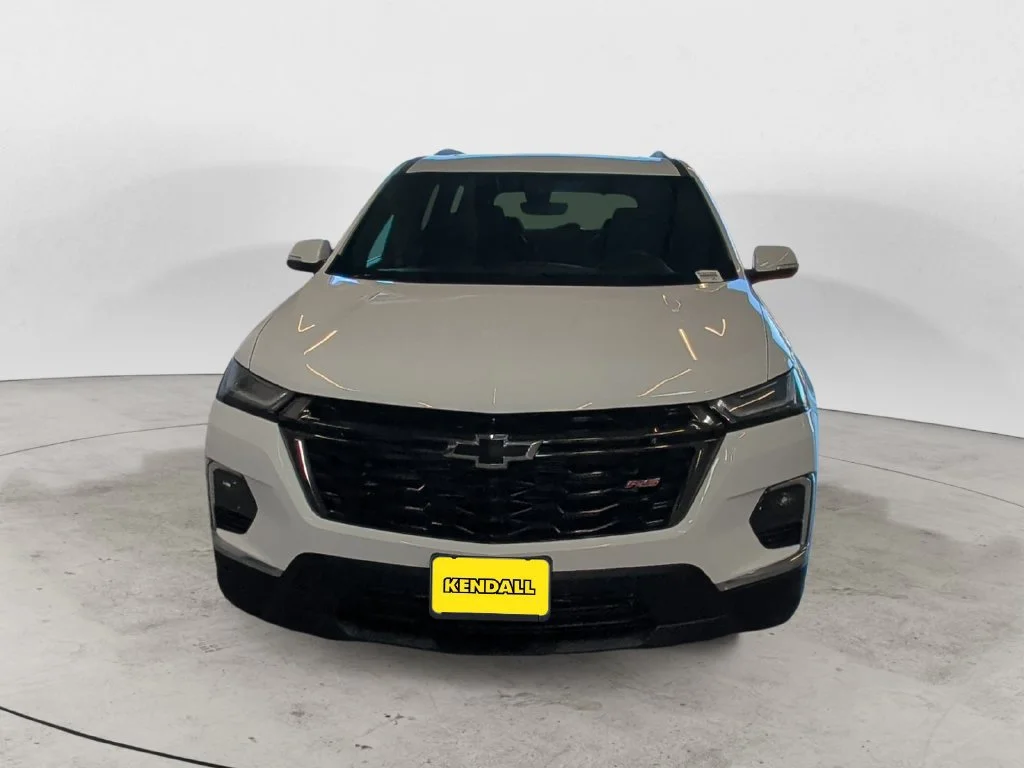 Used 2023 SUMMIT WHITE Chevrolet RS image 2