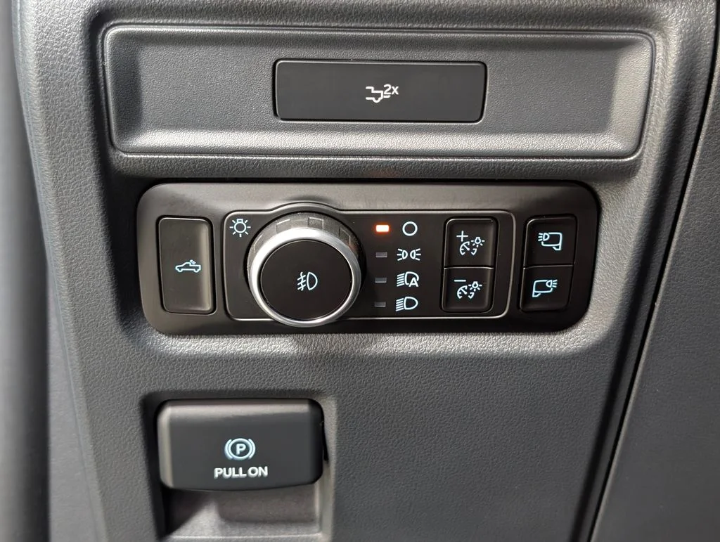New 2026 Avalanche Ford XLT image 14