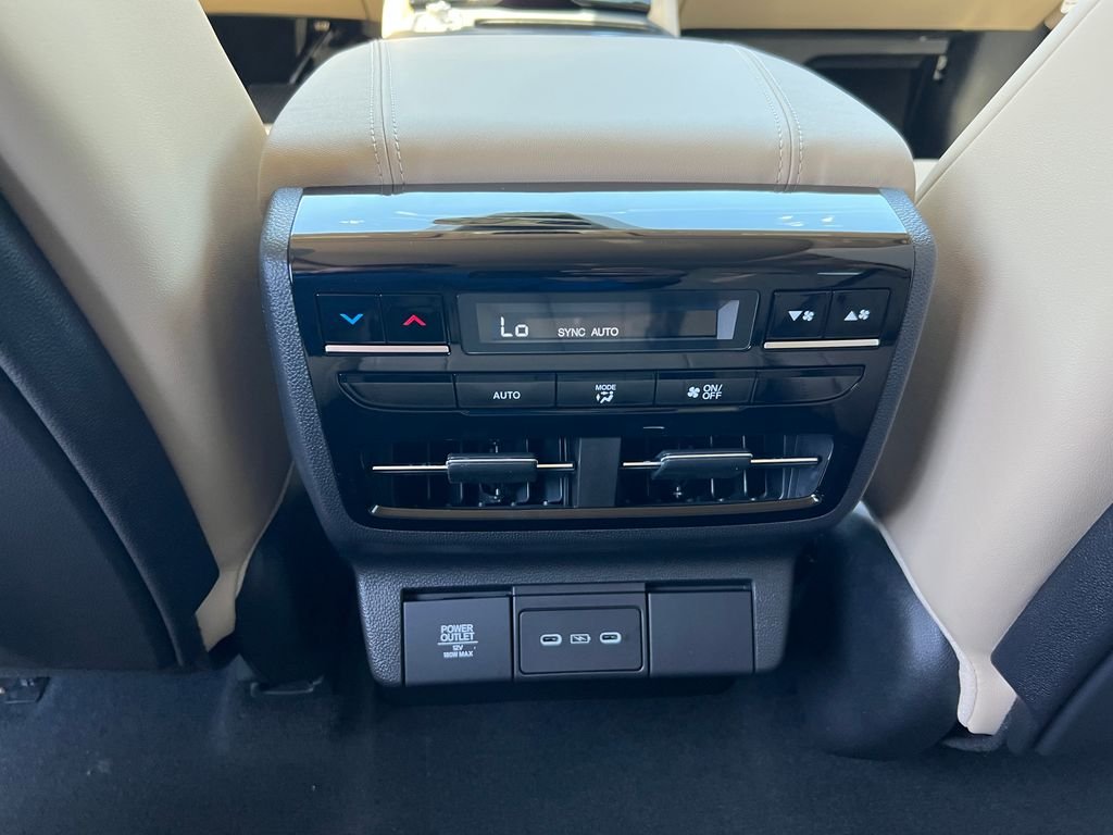 New 2026 Platinum White Pearl Acura Technology Package image 28