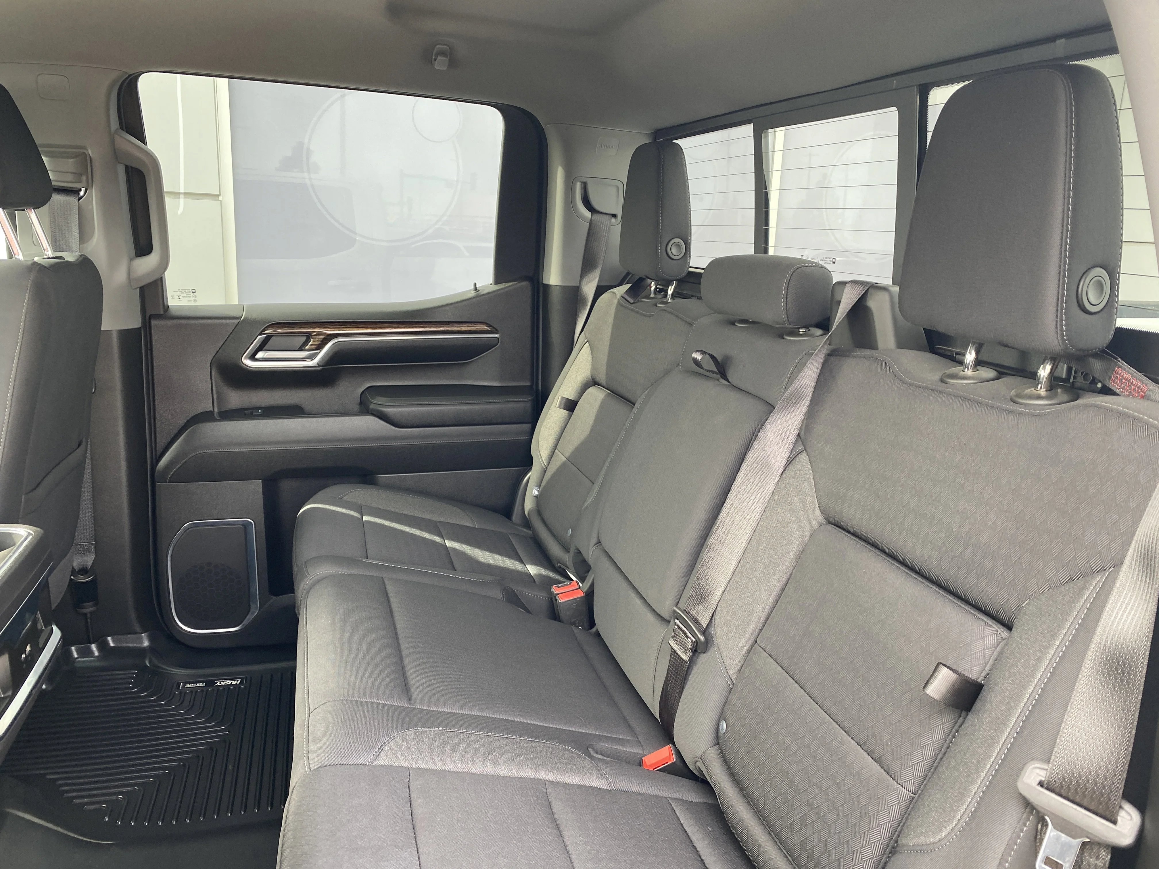 Certified Used 2024 White GMC Crew Cab Elevation * STANDARD BOX * BUCKETS * 360 CAMERA * image 19