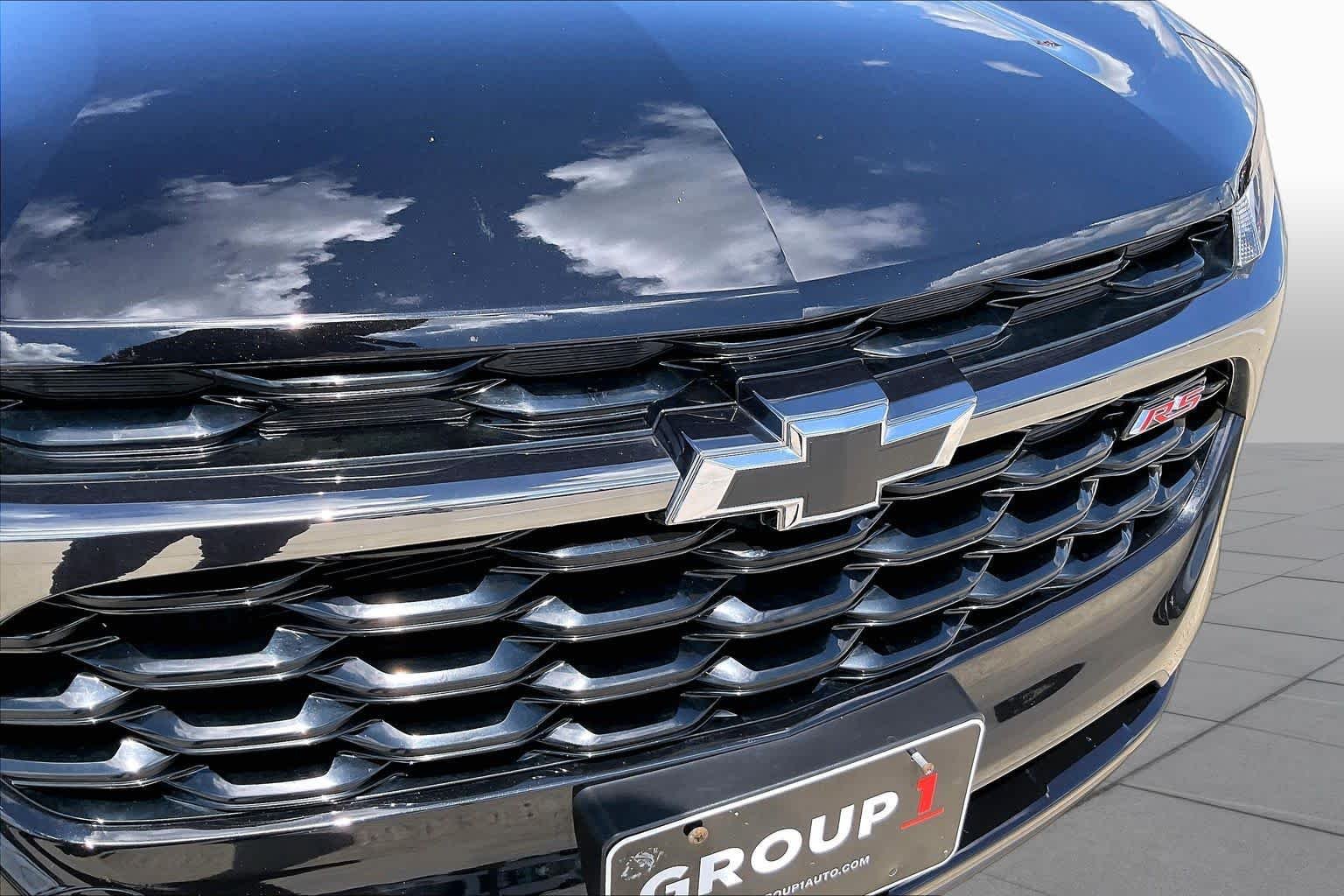 Used 2025 Mosaic Black Metallic Chevrolet 2RS image 30
