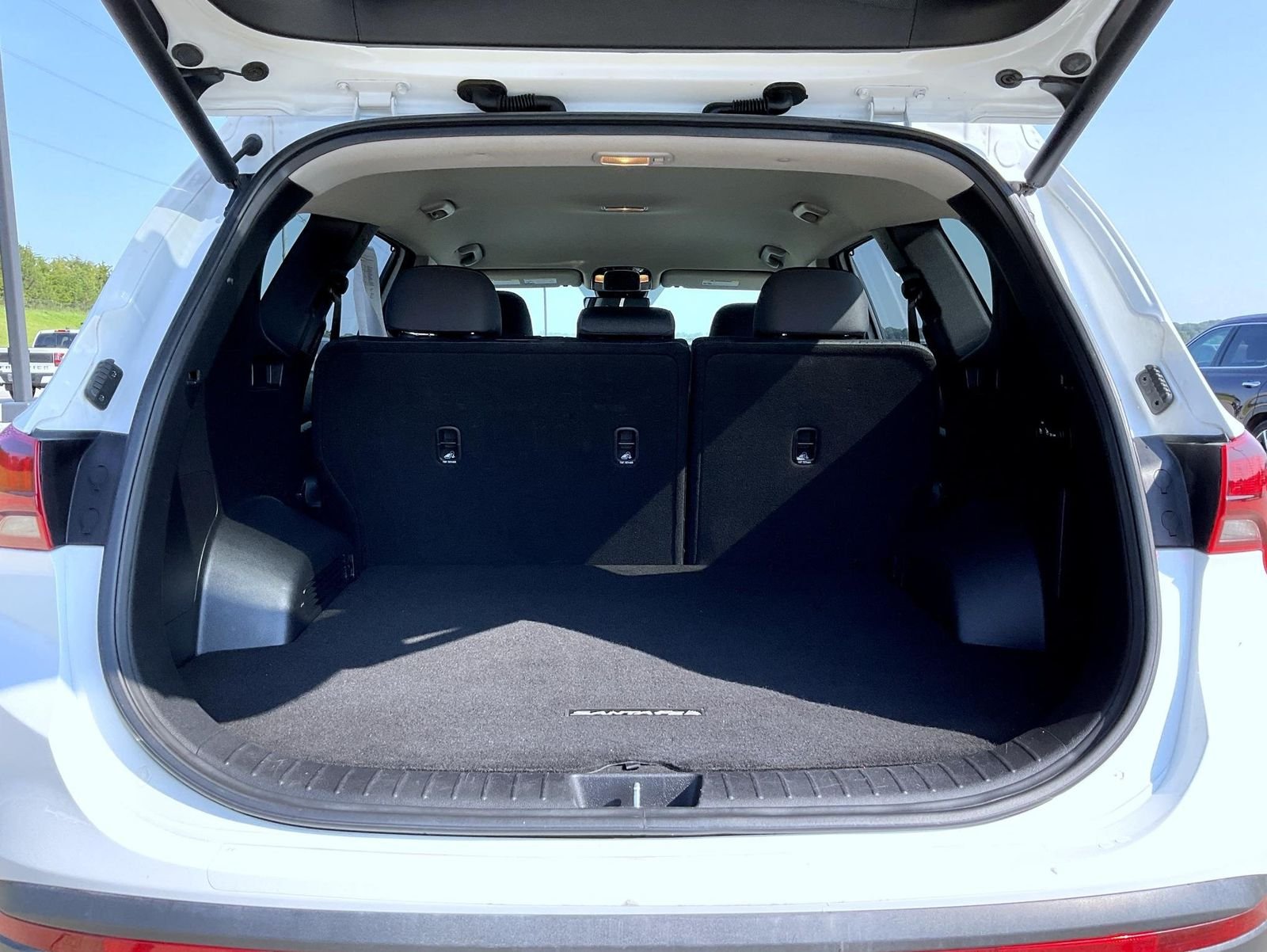 Used 2022 Gray Hyundai SEL image 22