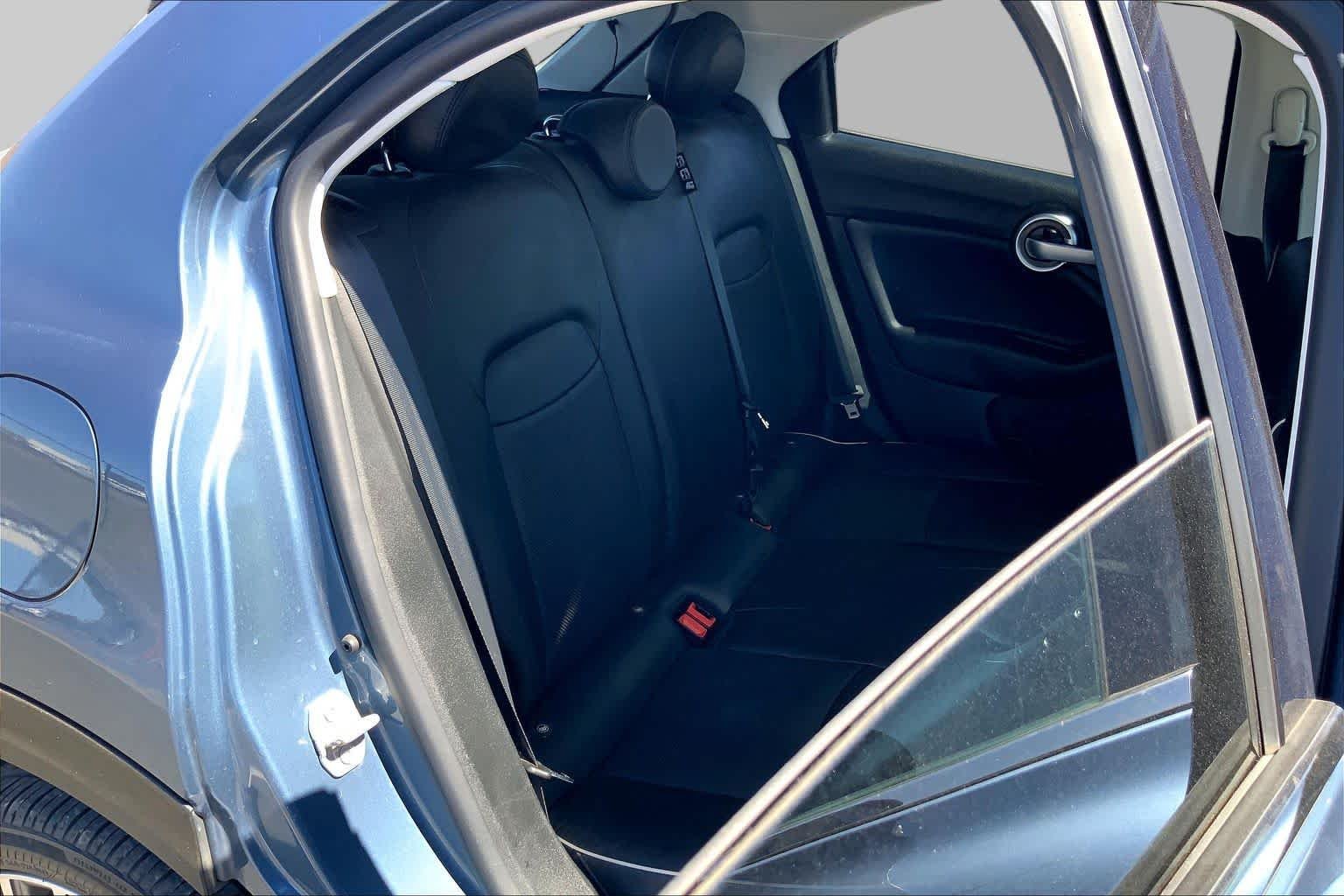 Used 2017 Blue Sky Metallic FIAT Lounge image 19