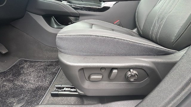 2026 Buick Envision Avenir - Photo 22