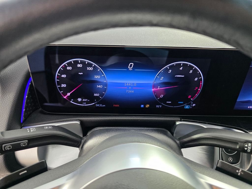 Certified Used 2025 Black Mercedes-Benz GLB 250 image 19