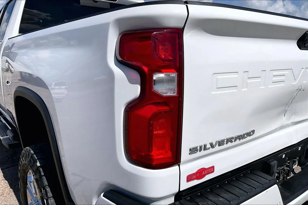 Used 2023 White Chevrolet High Country image 19