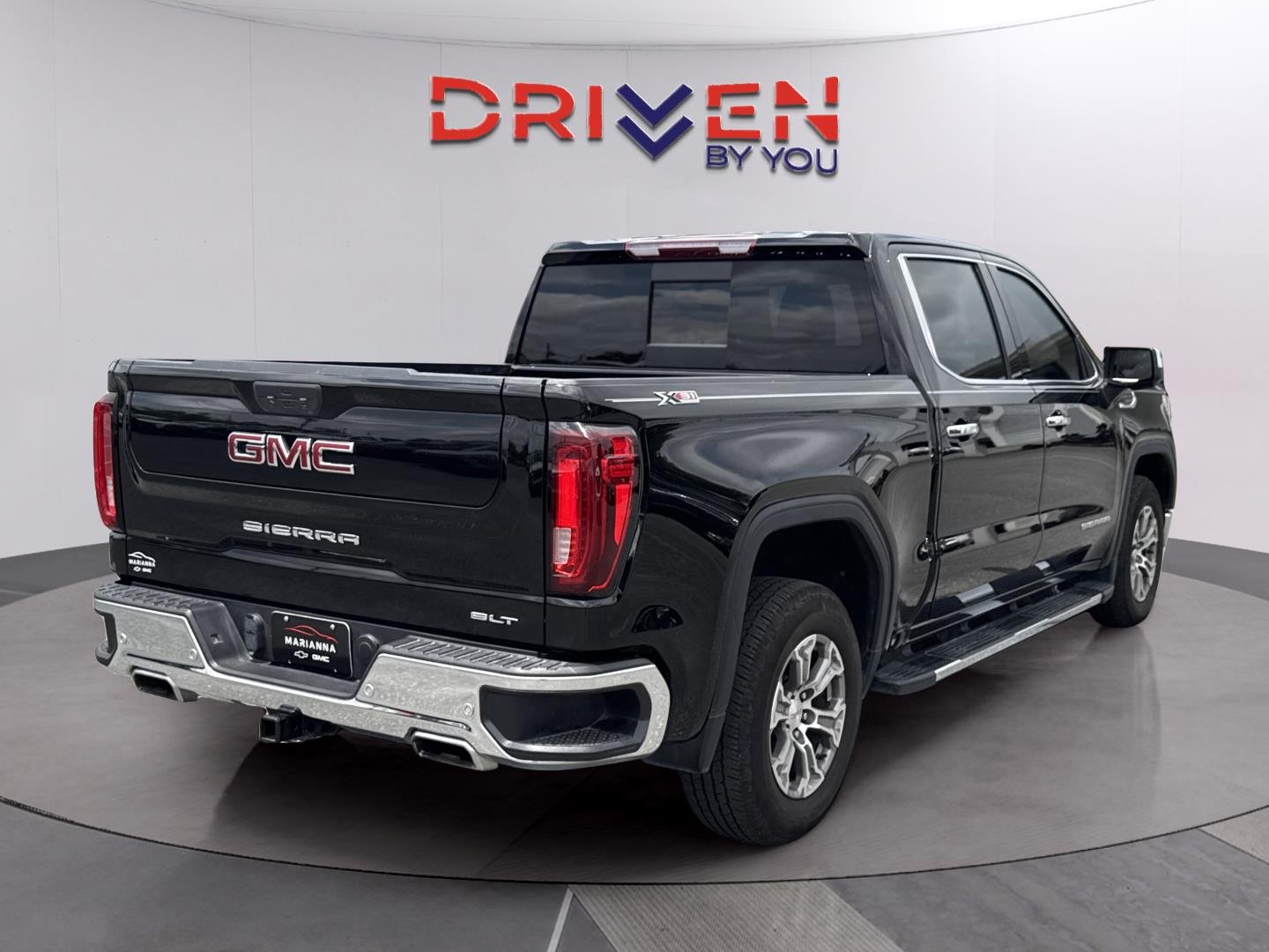 Used 2021 ONYX BLACK GMC SLT image 5