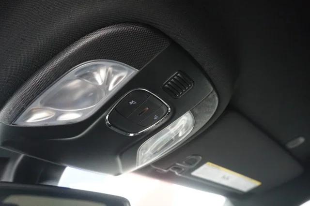 Used 2025 Diamond Black Crystal Pearlcoat Jeep Latitude image 37