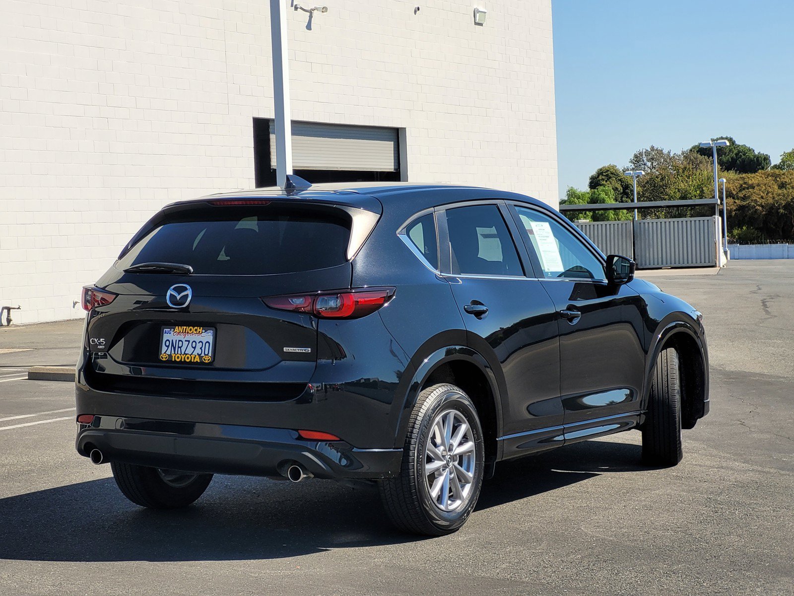 Used 2025 Jet Black Mica Mazda 2.5 S Preferred Package image 4