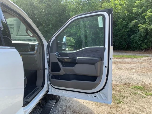 New 2026 White Ford F-250® Platinum® image 15