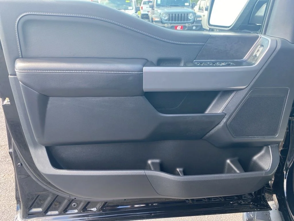 New 2026 Agate Black Metallic Ford XLT image 10