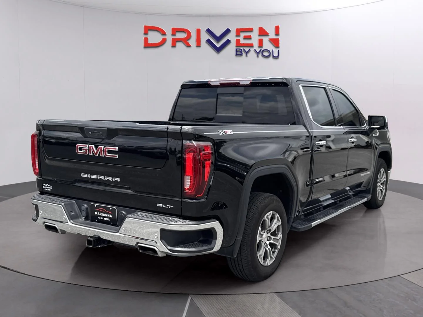 Used 2021 ONYX BLACK GMC SLT image 5