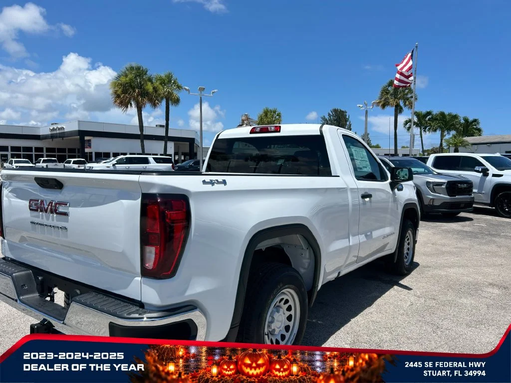 New 2026 Summit White GMC Pro image 5