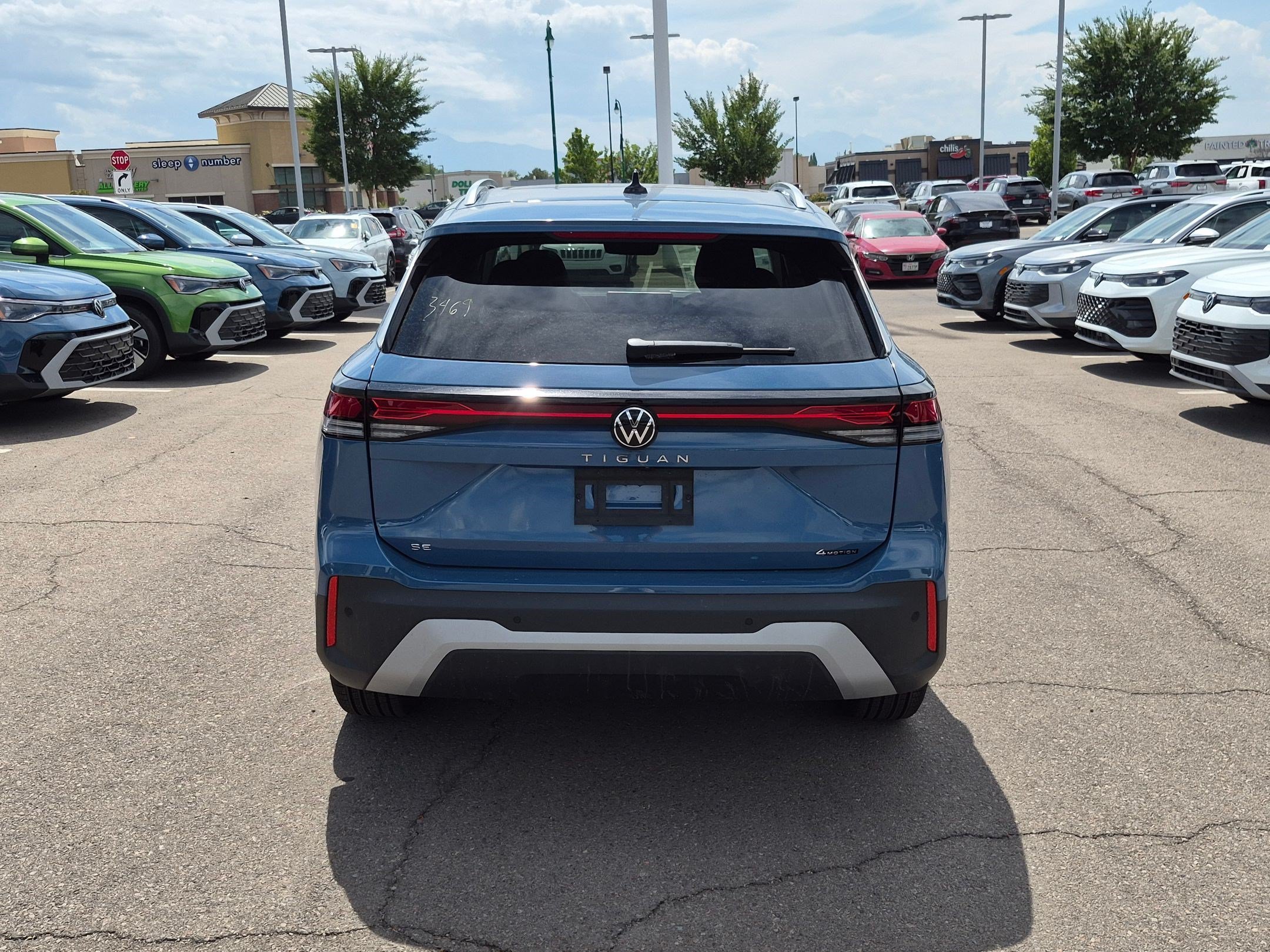New 2026 Monterey Blue Pearl Volkswagen SE image 4