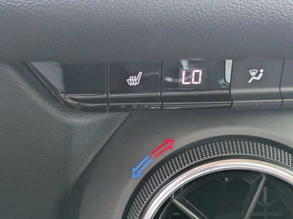 Used 2022 White Chevrolet LT image 24