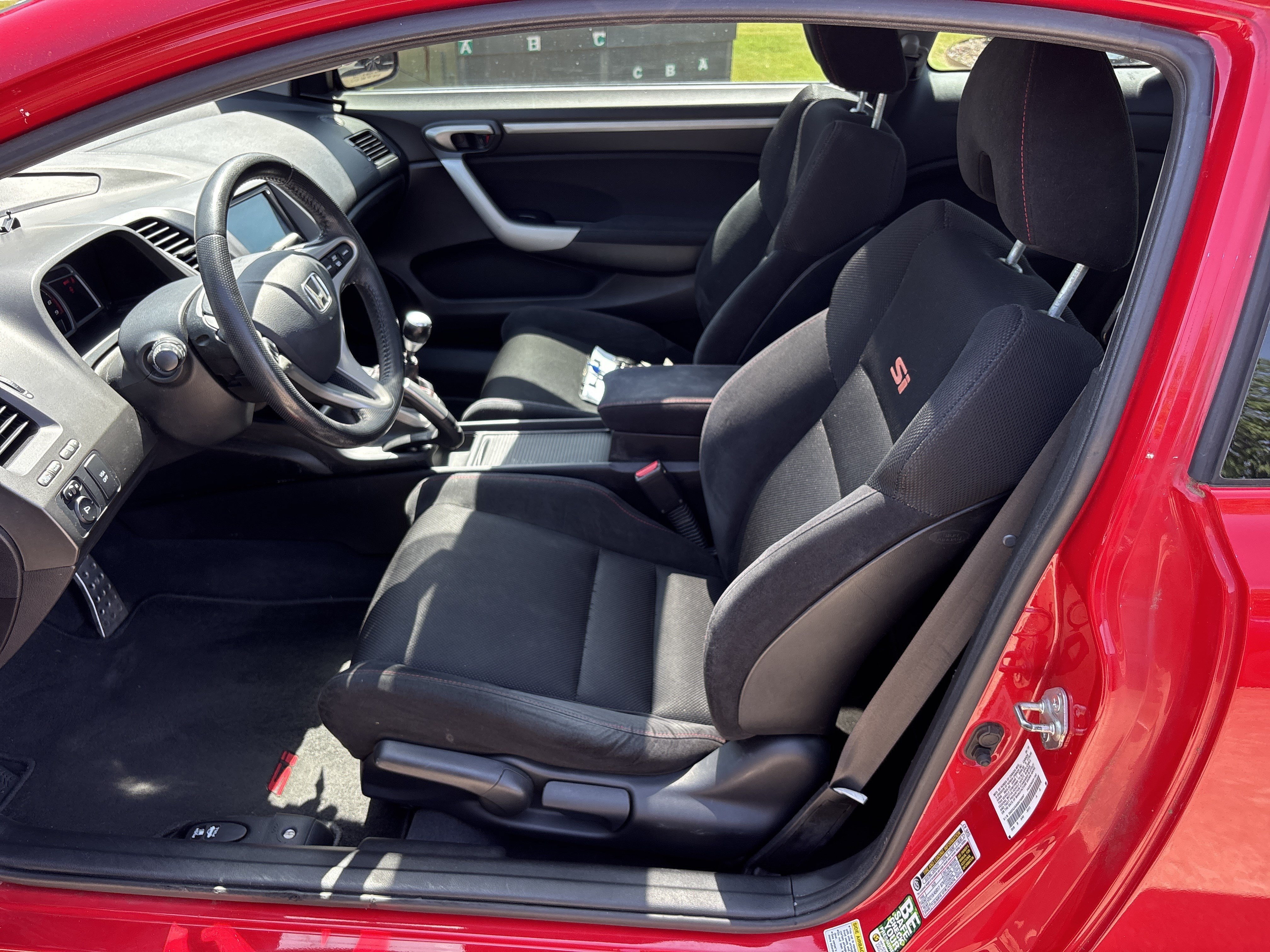 Used 2011 Rallye Red Honda 2Dr Manual Si image 15