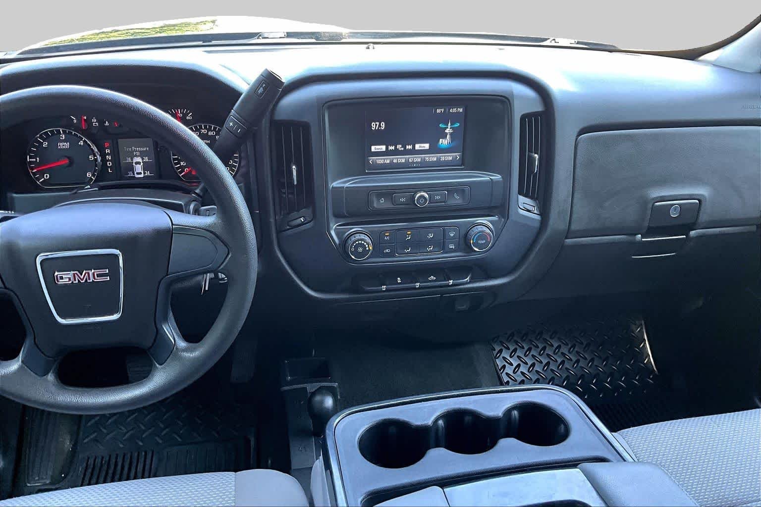 Used 2018 Onyx Black GMC  image 7