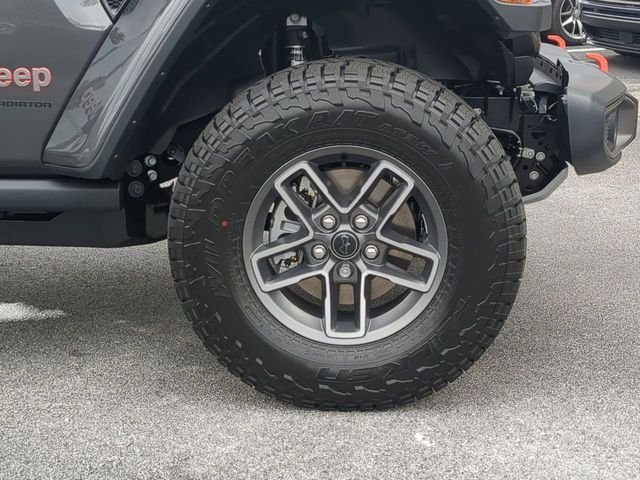 New 2026 Granite Crystal Metallic Clear-Coat Exterior Paint Jeep Mojave image 11