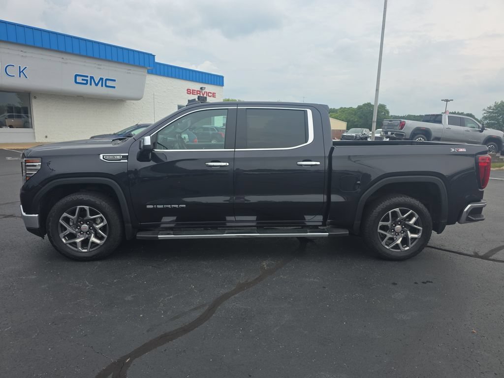 Certified Used 2023 Titanium Rush Metallic GMC SLT image 4