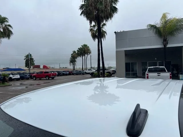 Used 2024 Summit White GMC Elevation image 7