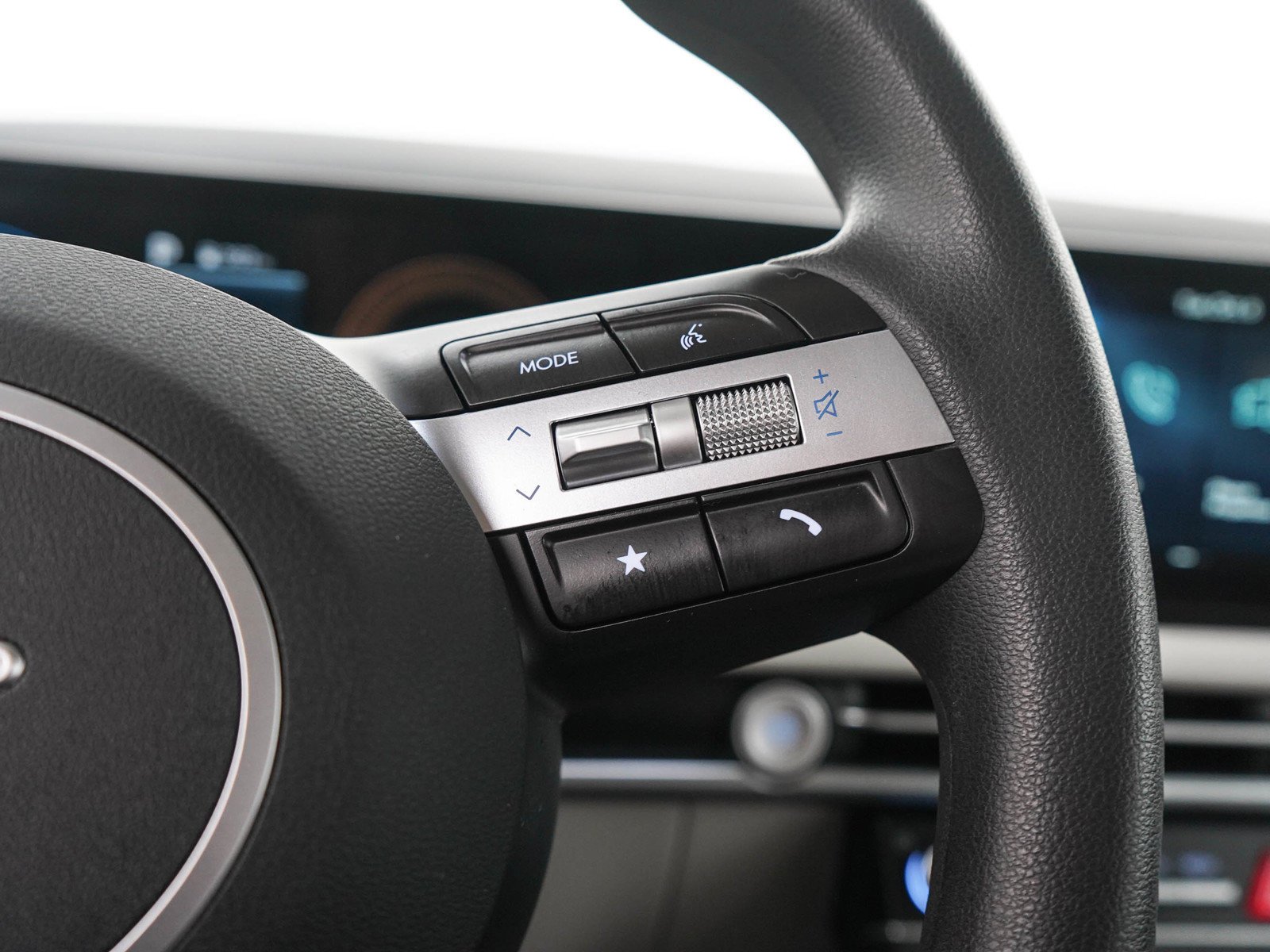 2026 Hyundai Tucson SE - Photo 25