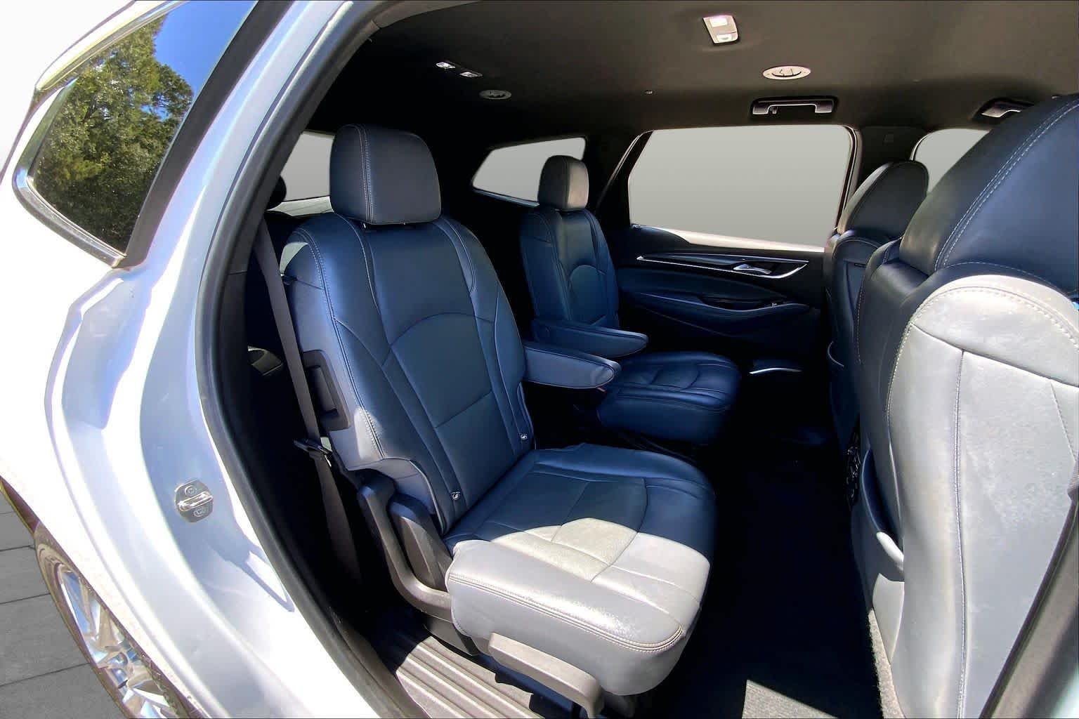 Used 2022 Summit White Buick Premium image 20