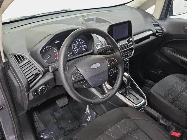 Used 2018 Smoke Metallic Ford SE image 16