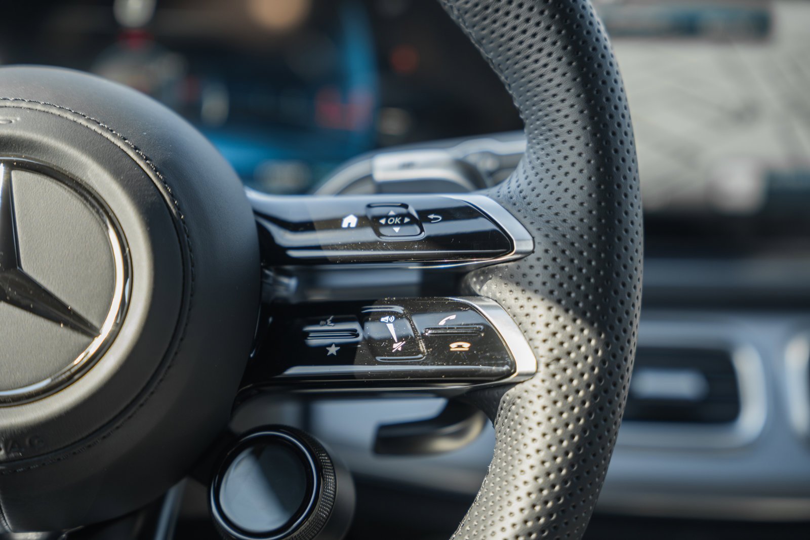 New 2026 Black Mercedes-Benz GLE 53 AMG® image 81