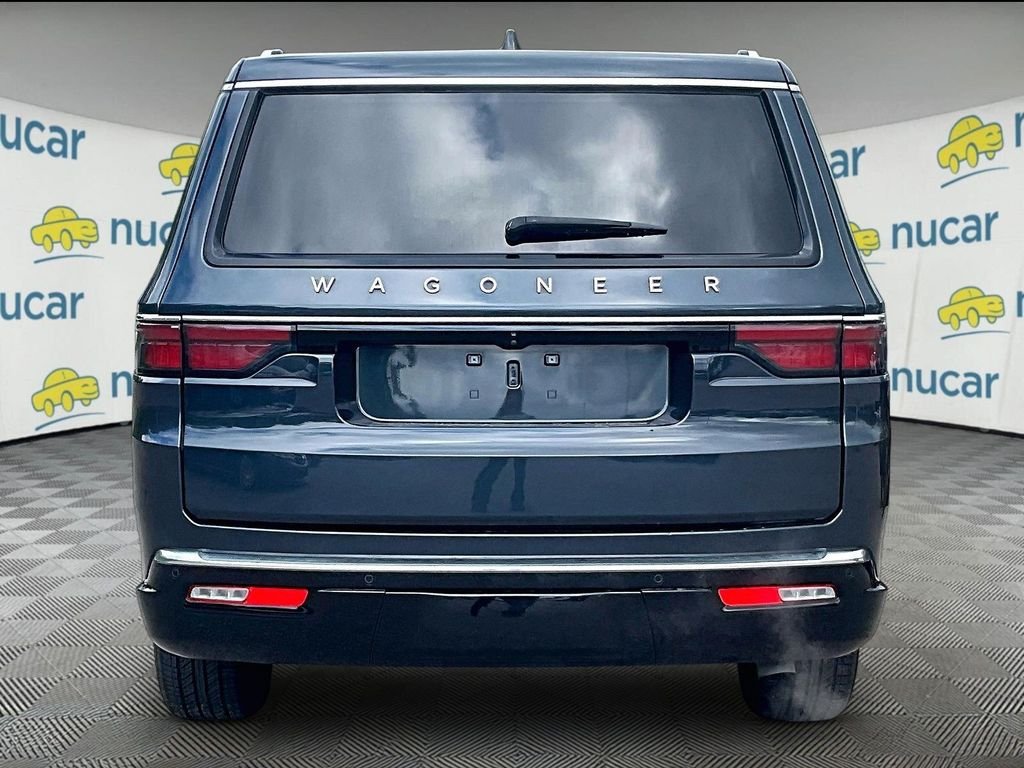 Used 2024 Gray Jeep Base image 5