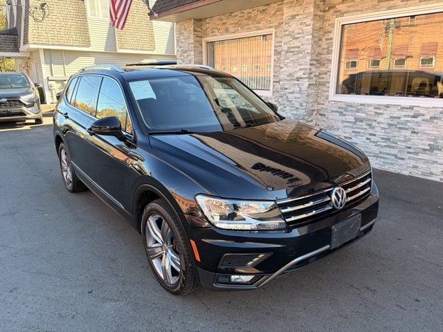 2021 Volkswagen Tiguan R-Line Black SEL photo 2
