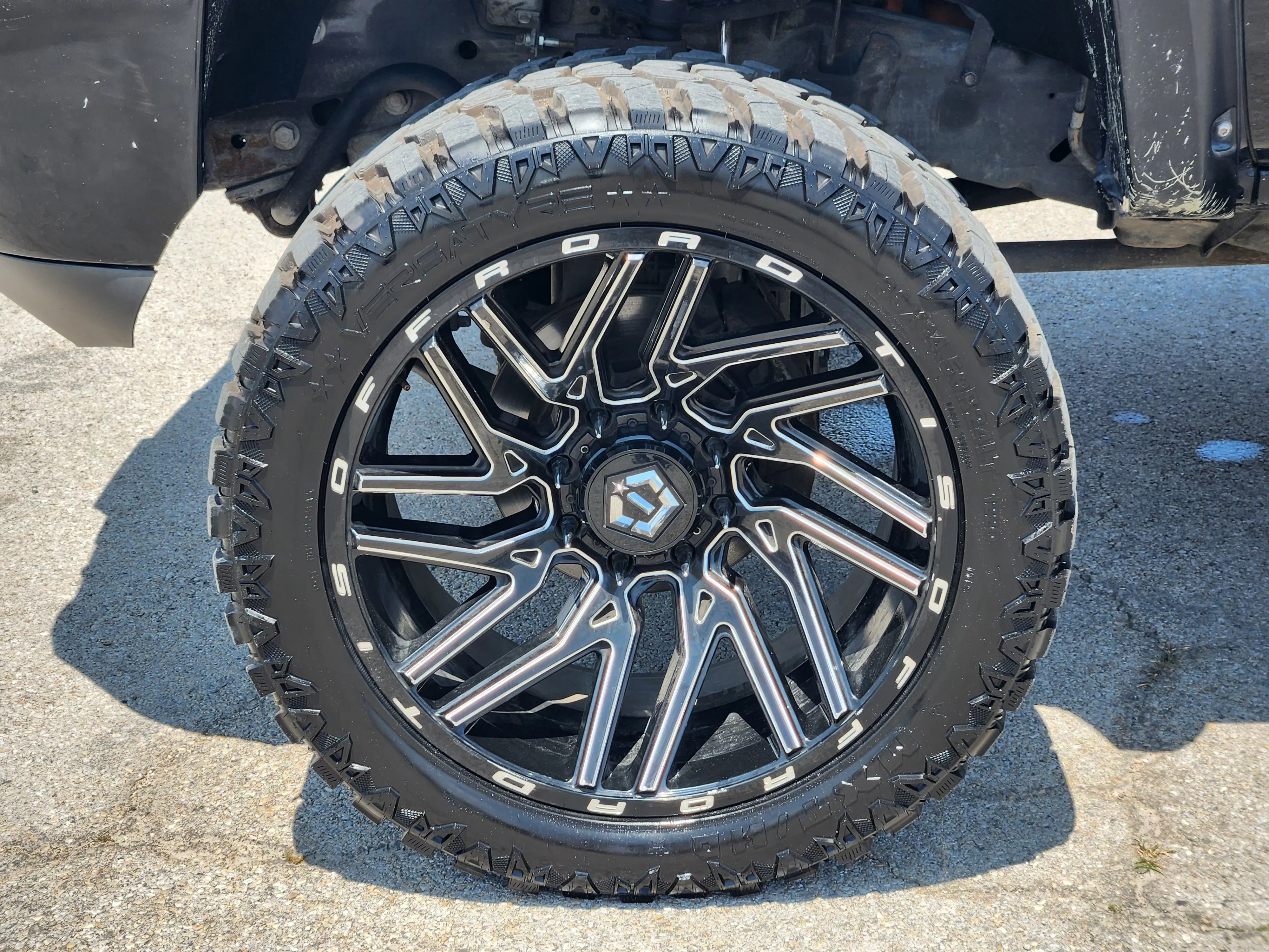Used 2017 Black Chevrolet High Country image 10