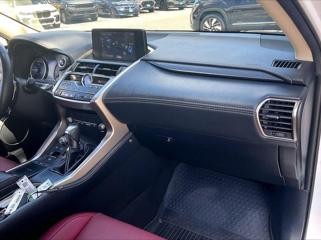 Used 2021 White Lexus 300h image 13