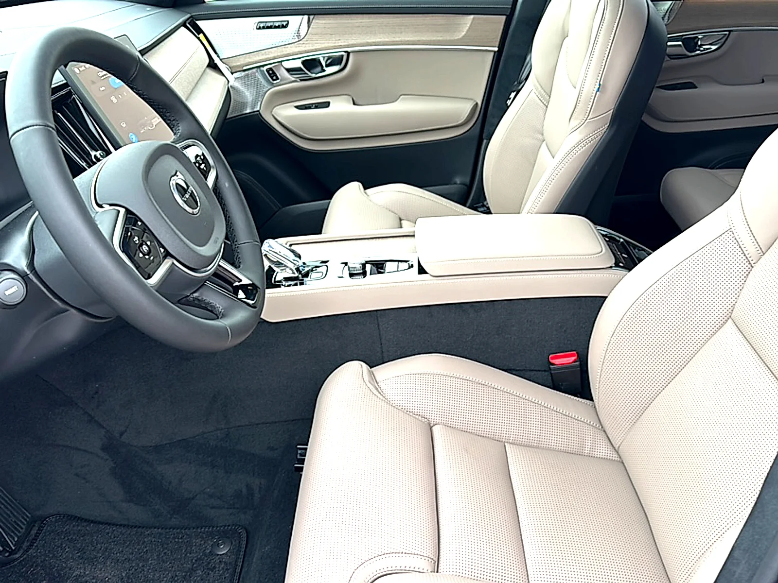 2025 Volvo XC90 Ultra - Photo 11