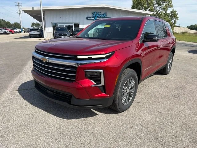 2027 Chevrolet Traverse LT - Photo 2