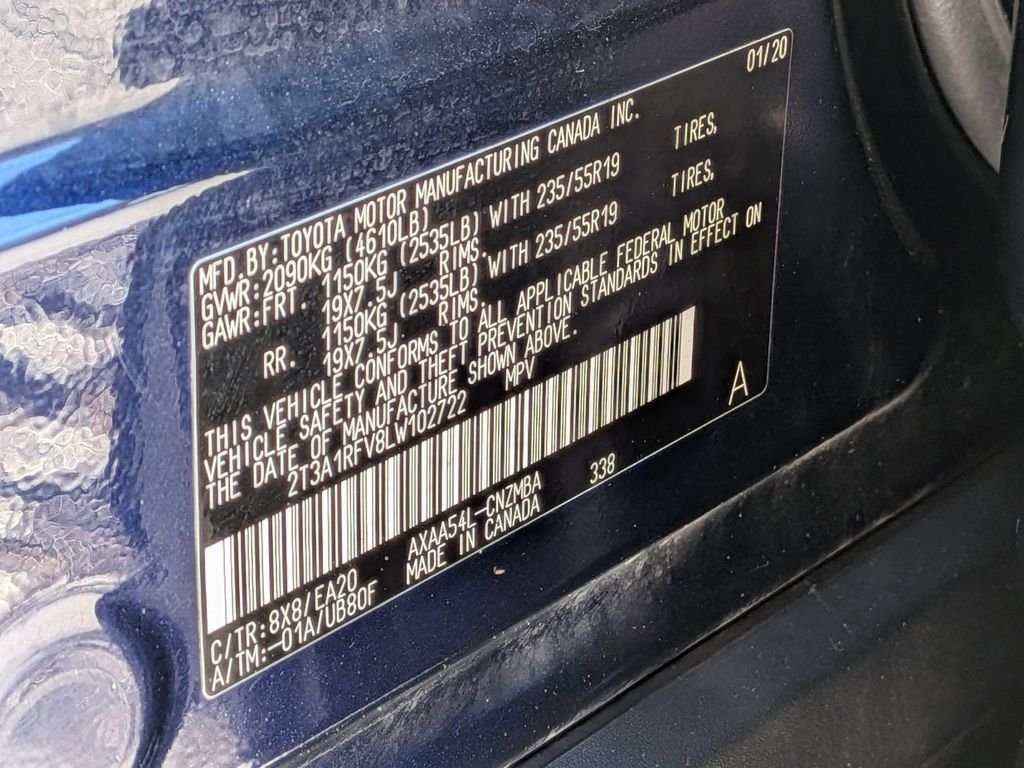 Used 2020 Blue Toyota XLE Premium image 35
