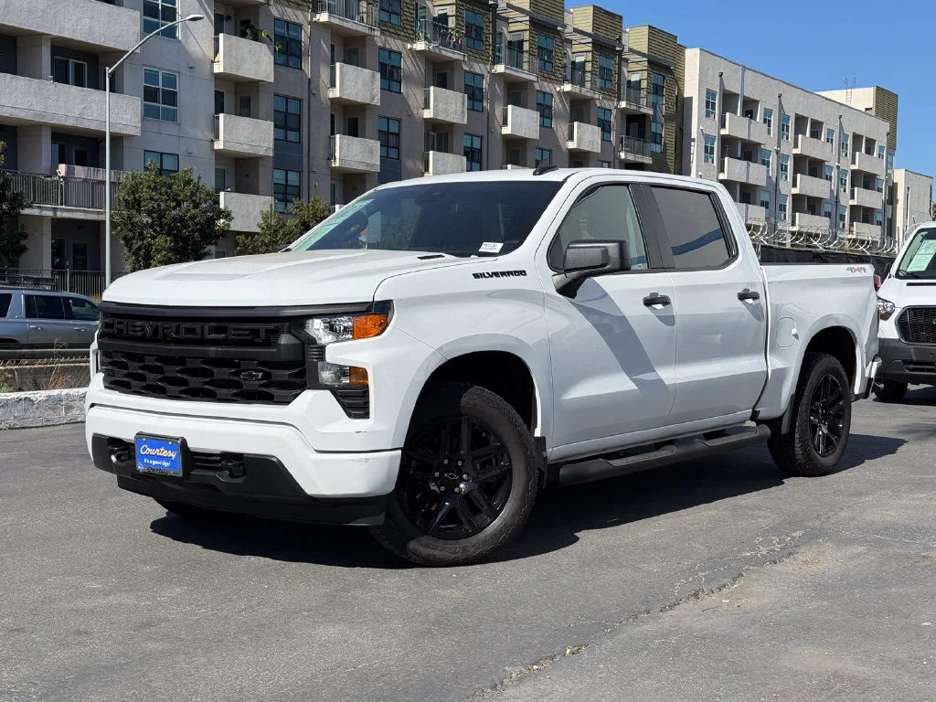 Used 2026 Summit White Chevrolet Custom image 2