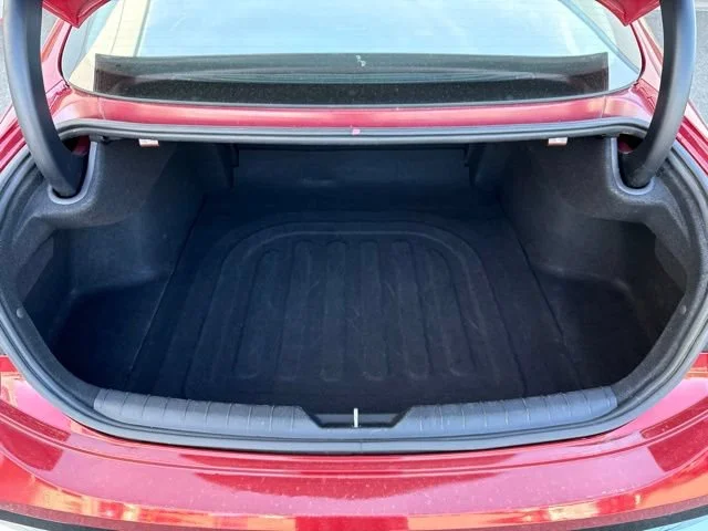 Used 2024 Ultimate red Hyundai SEL image 11