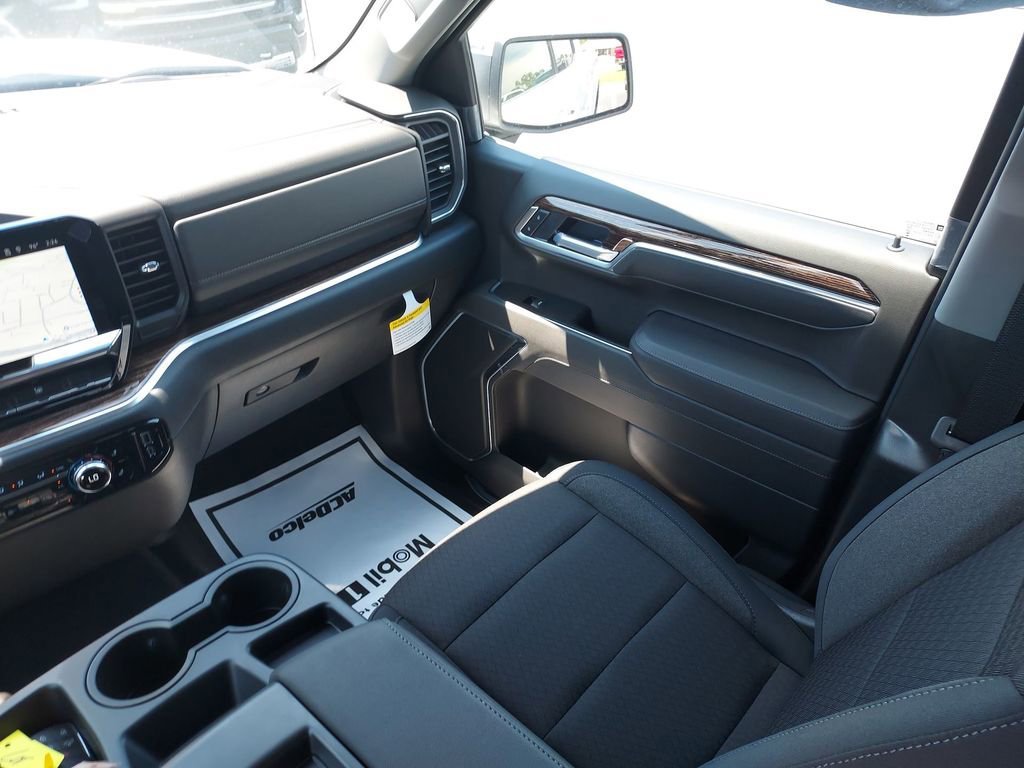 2026 GMC Sierra 1500 SLE - Photo 11
