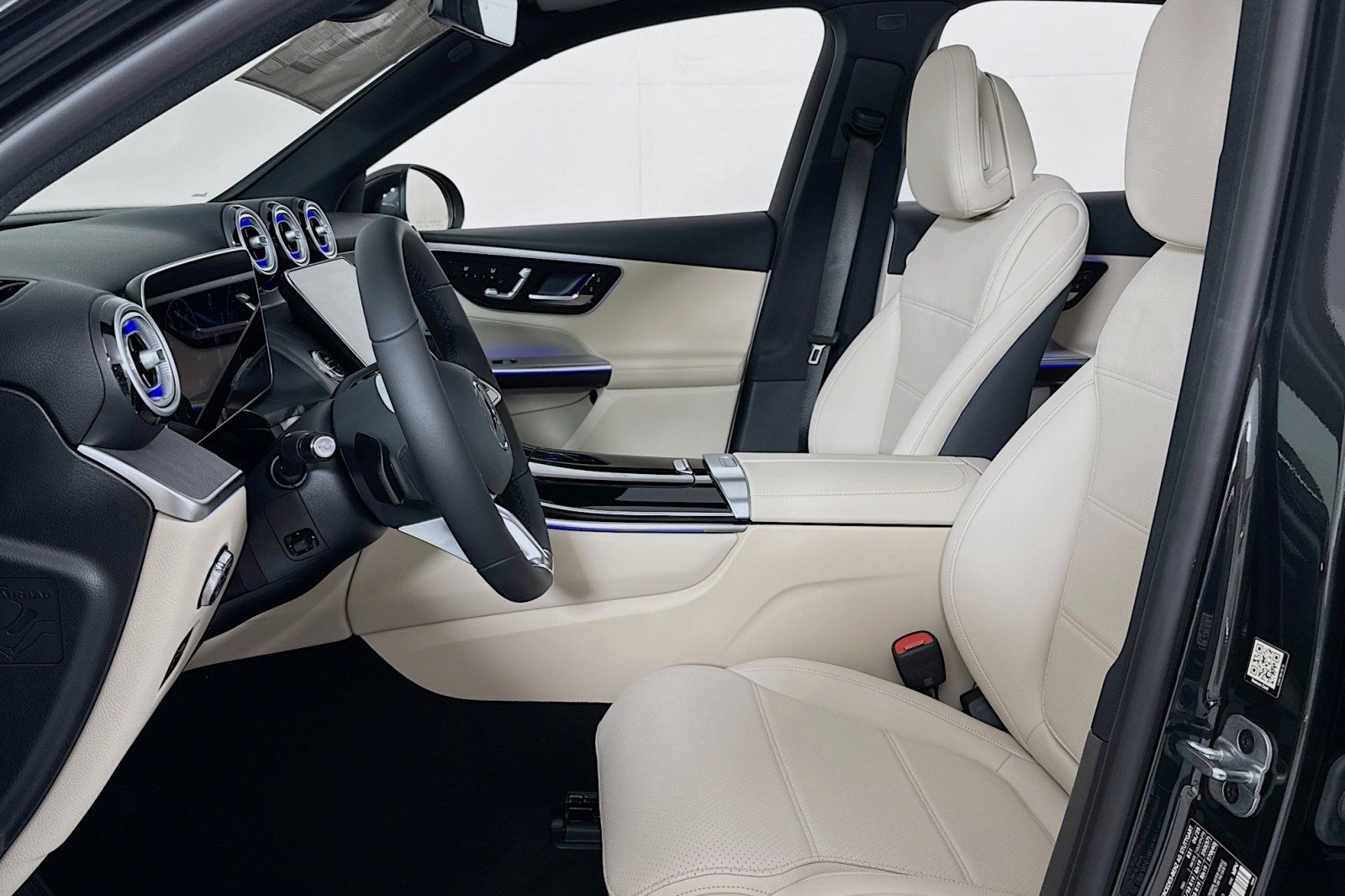 2026 Mercedes-Benz GLC Base - Photo 16