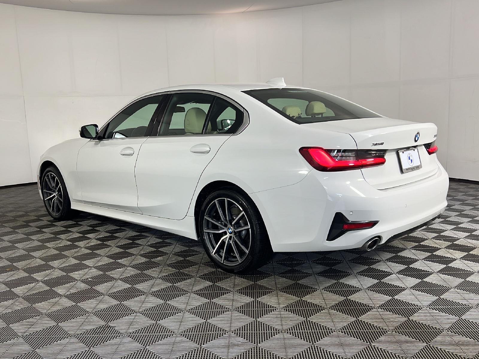 Used 2021 Alpine White BMW 330i xDrive image 9