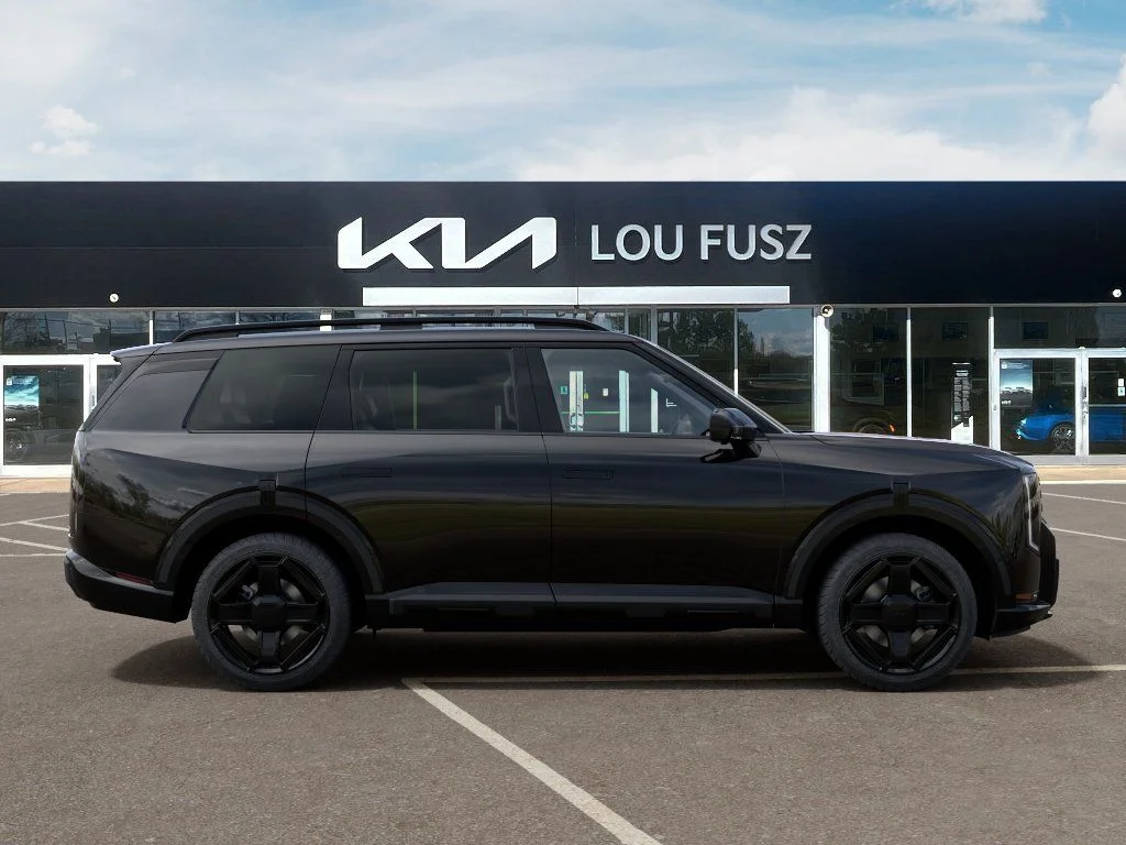 New 2027 Ebony Black Kia X-LINE SX image 7